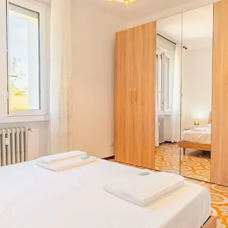 Tra Cielo E Terra - Italian Homing Apartment Desenzano del Garda