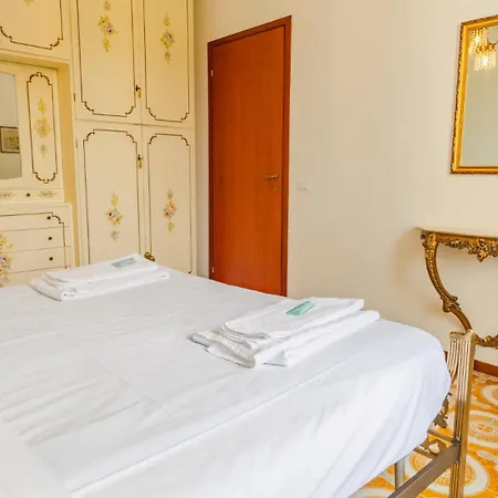 Tra Cielo E Terra - Italian Homing Apartment Desenzano del Garda